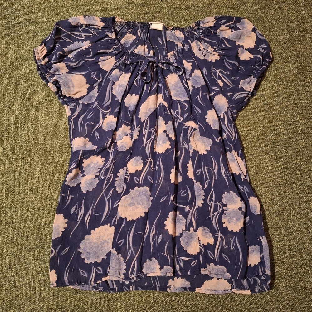 Floral Blue and Cream Women's Top